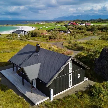 Lofoten Links Orman Evi