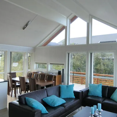 Lofoten Links Orman Evi