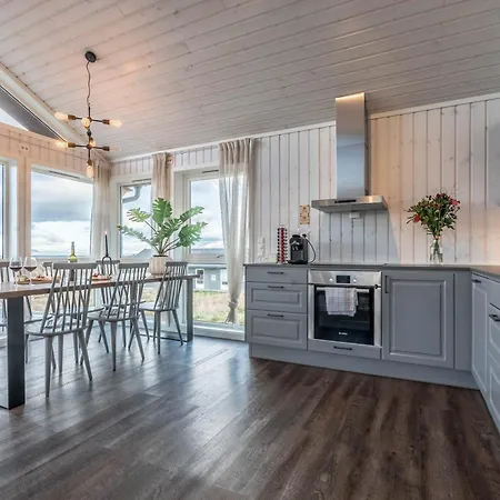 Lofoten Links Lodge *