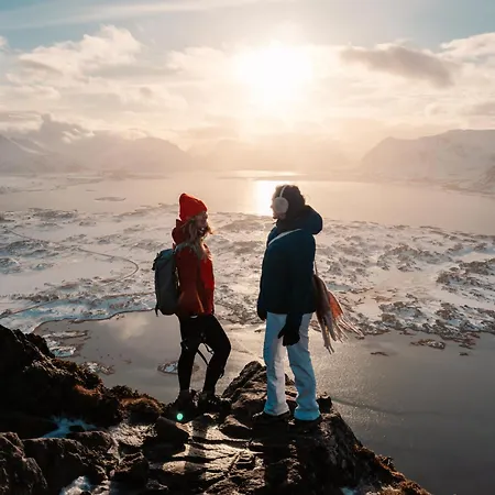 Lofoten Links *