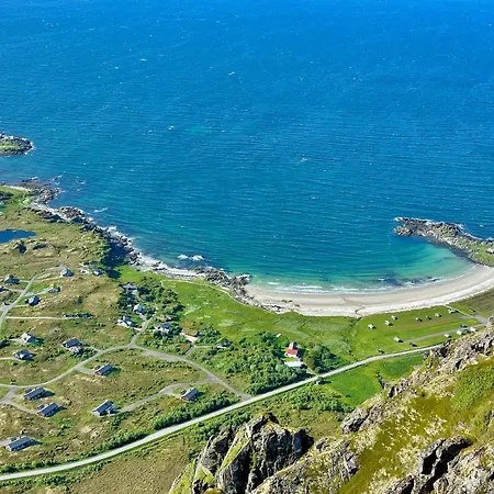 Lofoten Links *