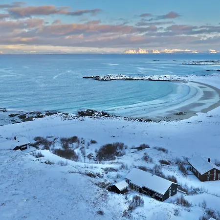 Lofoten Links *